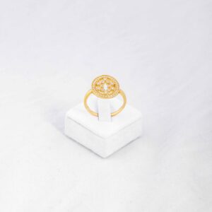 Ring in yellow gold K14 (585) with zircons stones